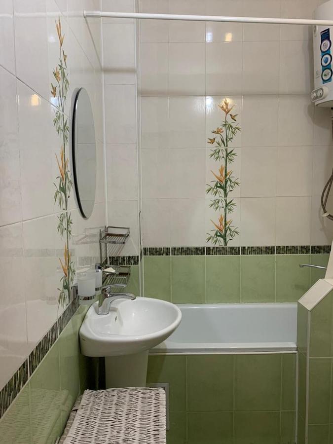 Bishkek, Promenade Apartment Exterior photo